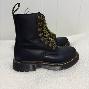 Doc Marten 1460 Pascal Boots size 6 in Women’s
